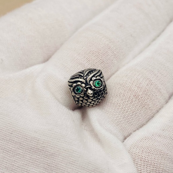 EUC Pandora 791211CZN Sterling Silver Wise Owl Animal Bead w/ Emerald Green CZ - Picture 5 of 8